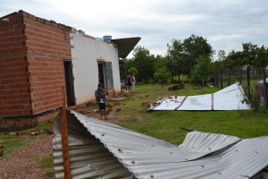 Liz Torres del barrio  San Carlos de Concepción quedó sin techo.