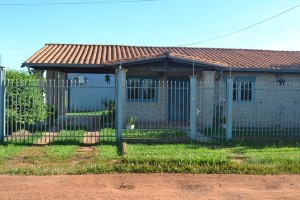 Es la vivienda construida en el 2.009. Ahora es inhabitable