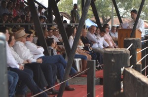 Gustavo Leite se encargó de despotricar contra medios de comunicación.