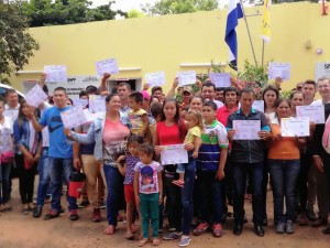 La entrega de certificados de los distintos cursos que realizaron los jóvenes tuvo lugar en el Centro de Formación y Capacitación que cuenta la entidad en Concepción. FOTO: GENTILEZA.