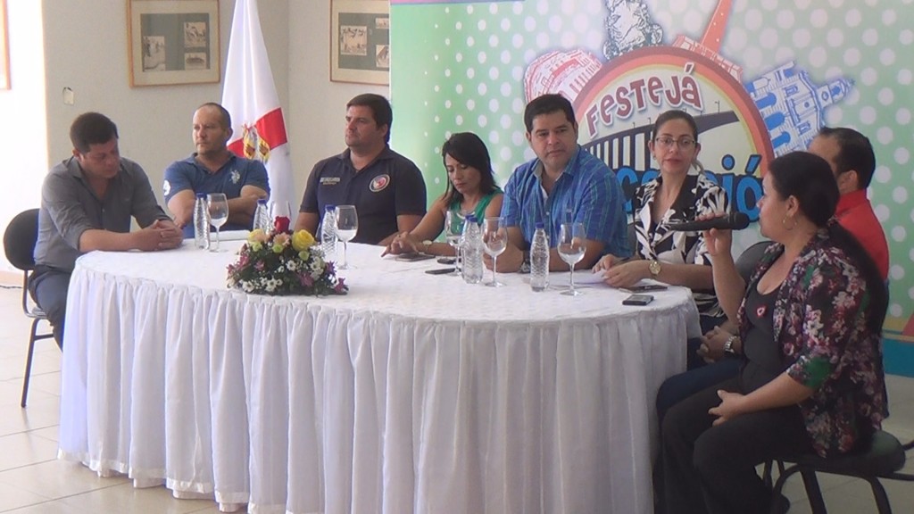 Acto de lanzamiento
