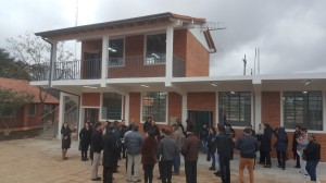 El ministro recorrió 9 escuelas. Foto: Obra de la escuela Arminda Samaniego.