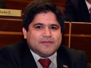 Luis Urbieta ex gobernador 