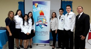 Los alumnos acompañados por los docentes/ Foto gentileza 