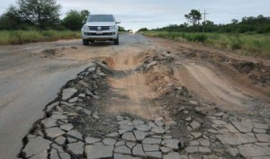 La ruta se encuentra actualmente deteriorada