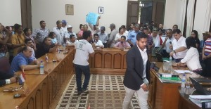 El negocio de ser concejal municipal es apetitoso