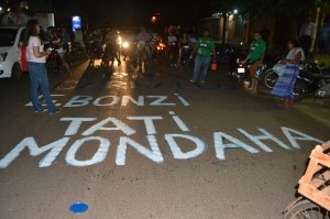 Últimamente, los indignados recurrieron a la pintata de calles