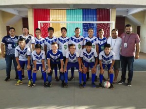 La V Azul en su debut