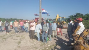 Cerraron ruta y acceso a la cantera
