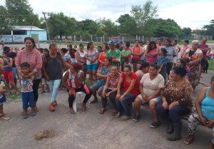 Madres de Itacua piden ayuda al gobierno. Foto gentileza