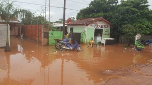 Los vecinos culpan a los responsables del sistema de bombeo