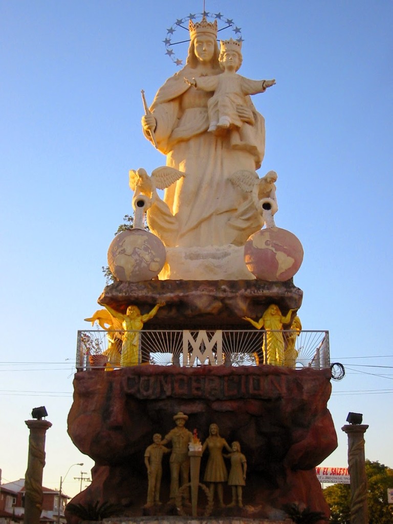 El monumento a Maria Auxiliadora en  la ciudad de Concepción 