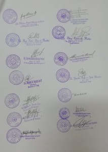 Más firmas y sellos de directores