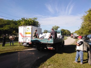 En hora buena llegó la asistencia, según los beneficiados. (Foto gentileza)