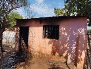 Incendio destruye lavadero y pertenencias en barrio San Luis
