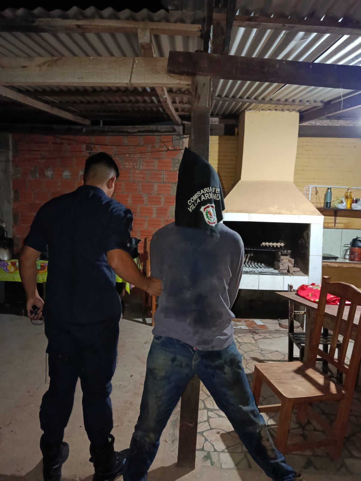 Aprehenden a un hombre por violencia familiar y resistencia en el ...