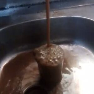 Grave denuncia por mala calidad del agua en San Carlos del Apa