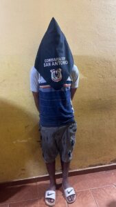 Aprehenden a dos hombres por resistencia en el barrio San Antonio, uno con orden de captura pendiente