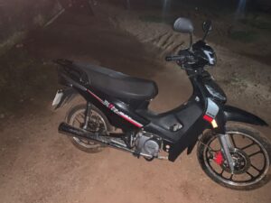 Motocicleta hurtada fue recuperada tras persecución en el barrio Centro