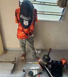 Dos aprehendidos por hurto domiciliario en el asentamiento Santa María