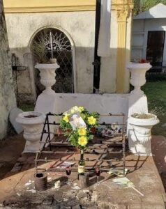 Hallan en el cementerio una carta dirigida a “Satanás” para que Olimpia pierda un partido