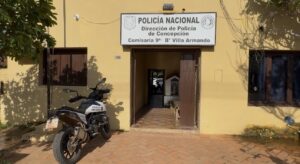 Hurto de motocicleta en el barrio Villa Armando