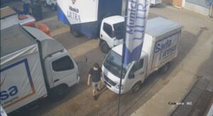 Detienen a un hombre y recuperan un camión refrigerado robado en Concepción