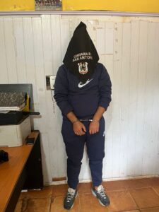 Se presentó con su abogado y quedó detenido por orden de captura en Concepción