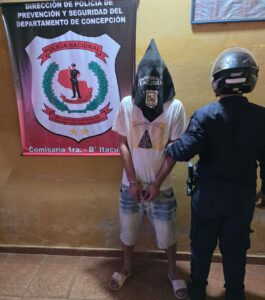 Cae presunto implicado en hurto a comercio y recuperan motocicleta utilizada en el hecho