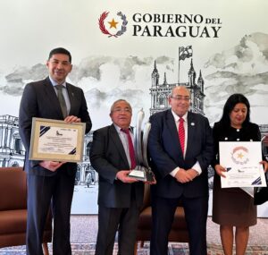 Universidad Nacional de Concepción gana el Premio Nacional a la Calidad 2025 en el sector público