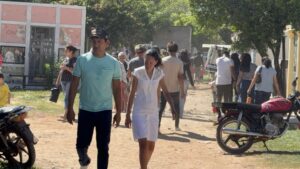 Cientos de personas visitaron el cementerio municipal de Concepción en Viernes Santo