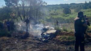 Avión de transporte de valores cae y deja un fallecido en Minga Guazú