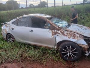 Conductor resulta herido tras vuelco de vehículo en Loreto