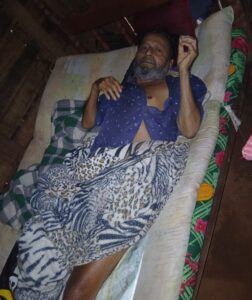 Denuncian supuesto abandono de adulto mayor enfermo en zona rural de Loreto