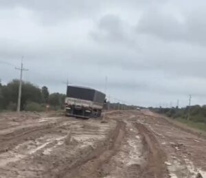 Lluvias vuelven a paralizar el tránsito en la ruta Concepción–Pozo Colorado