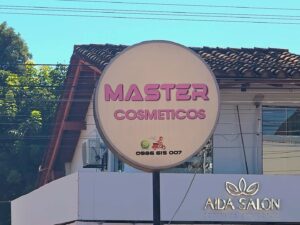 Delincuentes ingresan a comercio céntrico y se llevan dinero, celulares y el sistema de grabación