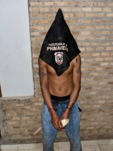 Vecinos reducen a intruso armado con un machetillo en el barrio San Francisco