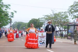 Multitudinario desfile cerró los festejos por los 253 años de Concepción