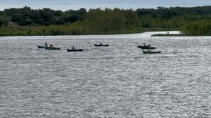 Regata de canoas puso el broche final a las fiestas patronales del barrio San Antonio