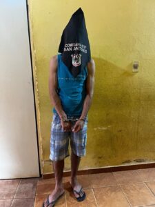 Aprehenden a presunto autor de hurto agravado y recuperan mochila robada en San Antonio