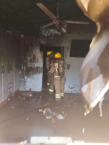 Incendio afectó dos habitaciones de una vivienda en el barrio San Francisco de Concepción