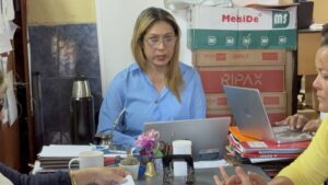 Directora de la Escuela Jorge Sebastián Miranda suma denuncia laboral en medio de cuestionamientos