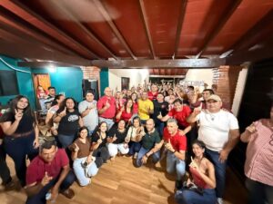 Christian Meza reúne a vecinos de Villa Alta y presenta su propuesta para la Junta Municipal