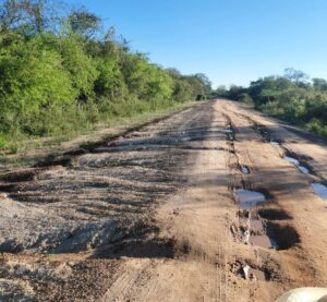 Pobladores rurales exigen reparación urgente de camino
