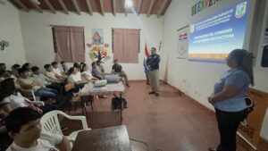 Agentes antinarcóticos brindan charla preventiva a estudiantes en Concepción