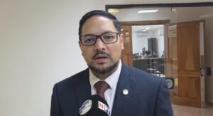Imputan a candidato a intendente de Puentesiño por presunta falsificación y uso de documentos ganaderos