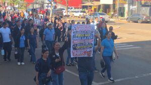 Docentes toman las calles de Concepción y ratifican reclamo salarial