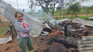 Familia que perdió todo en incendio necesita ayuda