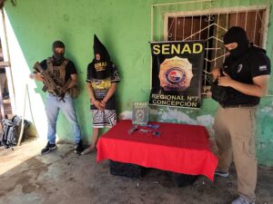 SENAD detiene a adolescente de 16 años durante allanamiento en el barrio Primavera