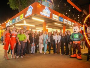 La Noche Santa Catalina encendió la “Esquina Naranja” en la Expo Concepción
